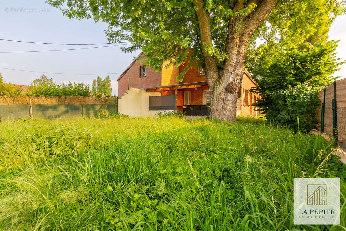 Maison à BRUILLE-SAINT-AMAND