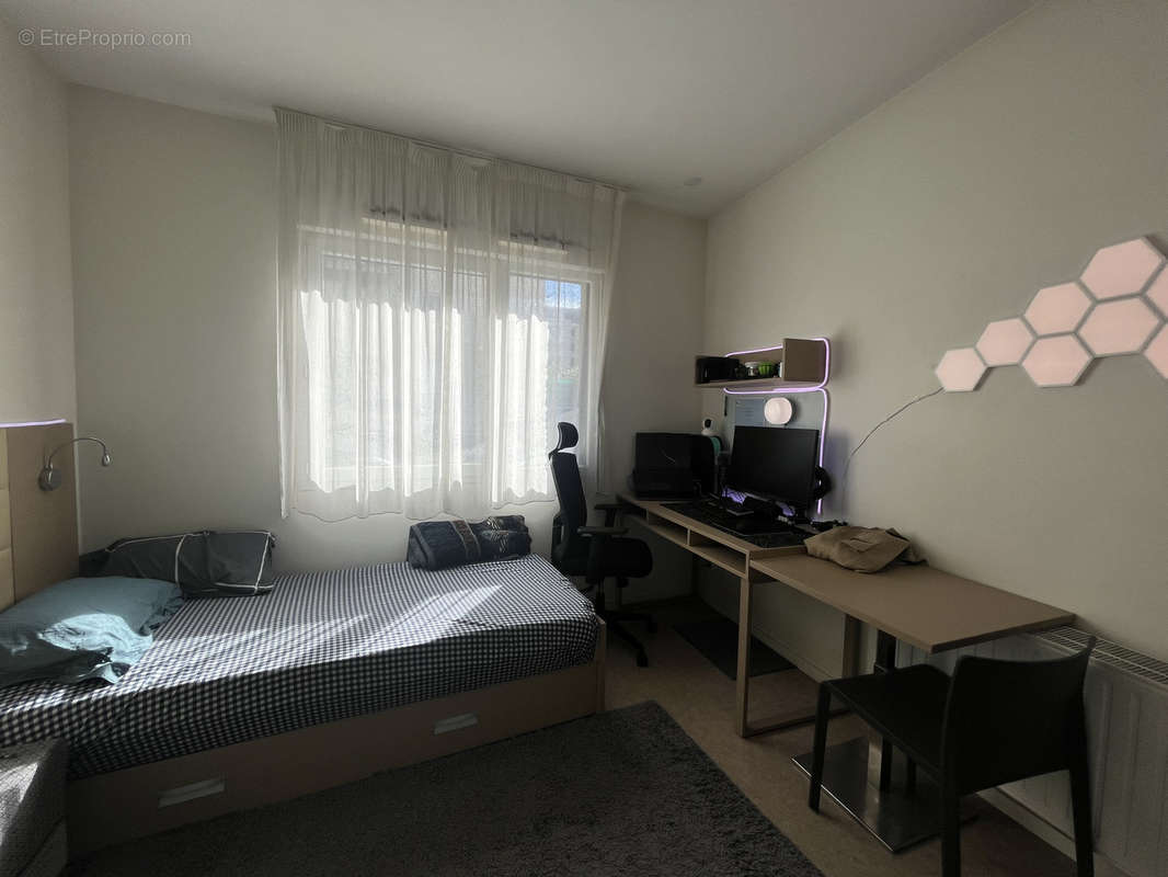 Appartement à LYON-9E