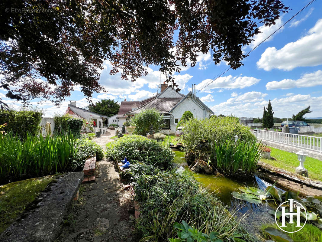 Maison à SAINT-AIGNAN-DES-NOYERS