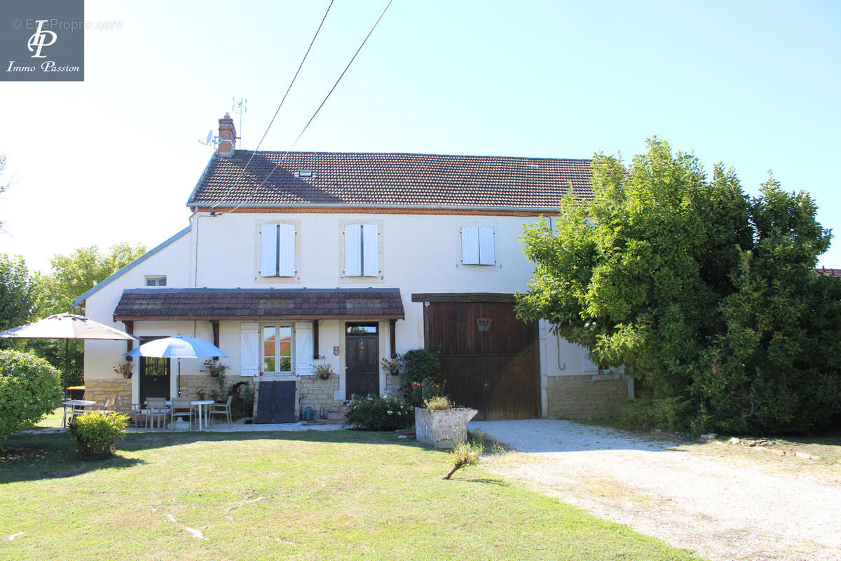 Maison à VILLERS-LES-POTS