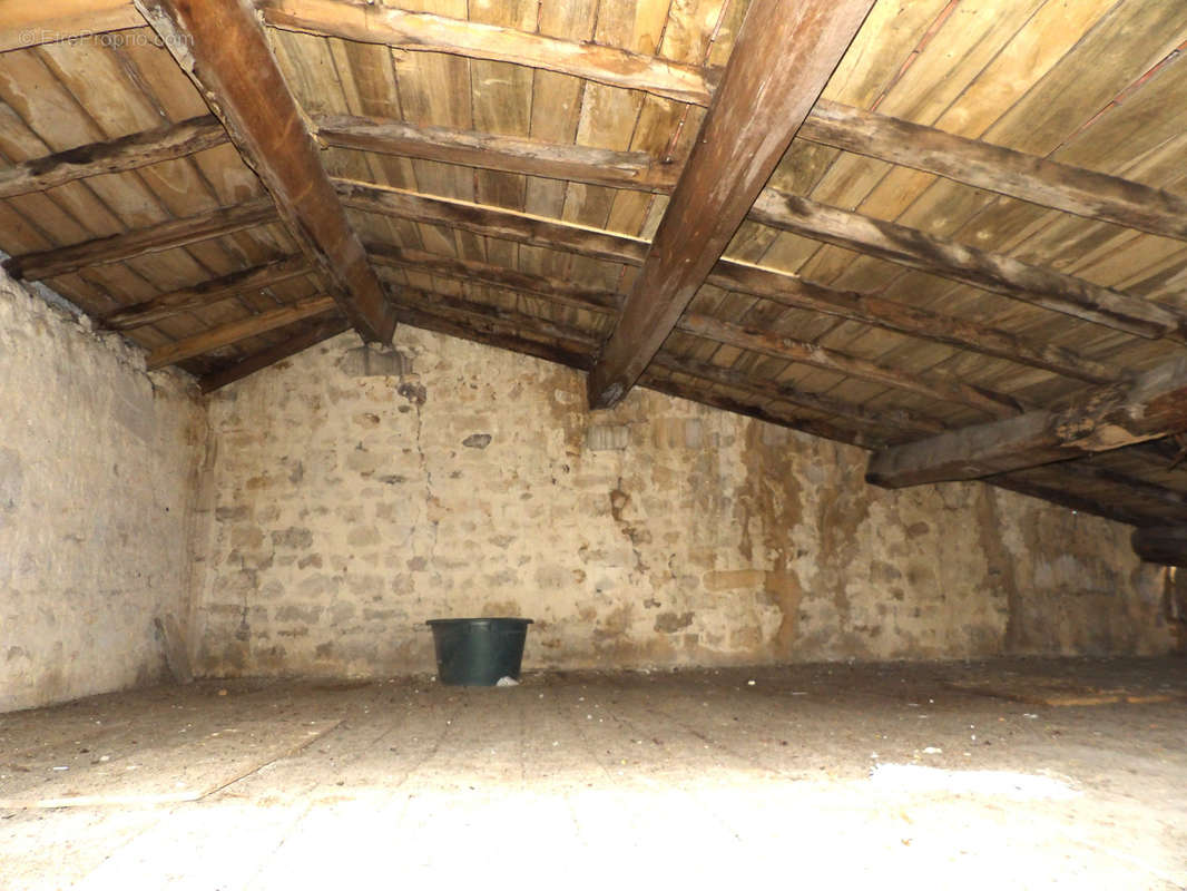 Appartement à SAINT-SAVINIEN