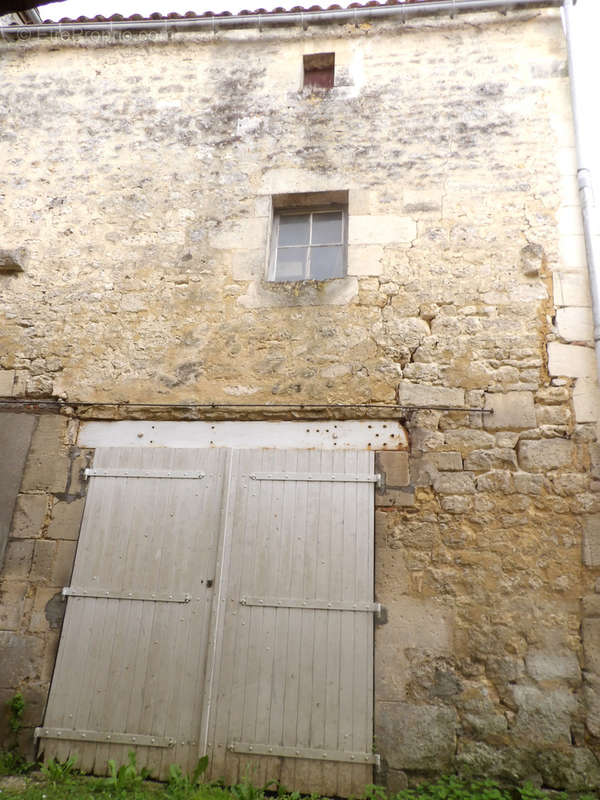 Appartement à SAINT-SAVINIEN