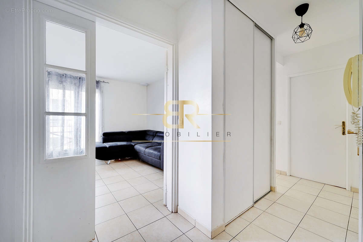 Appartement à VIGNEUX-SUR-SEINE