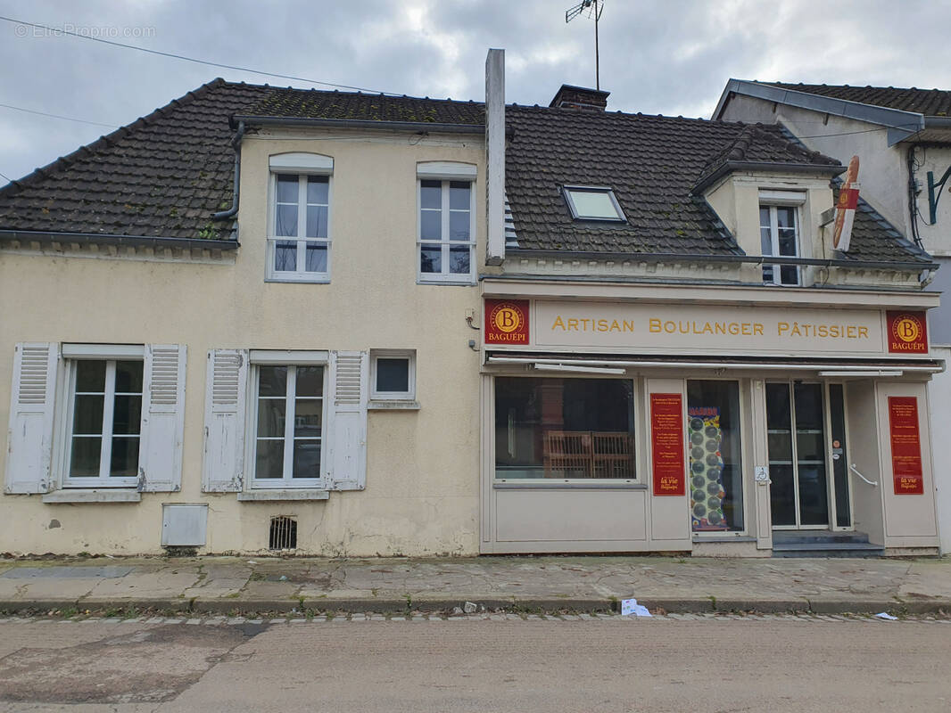 Maison à AIX-EN-OTHE