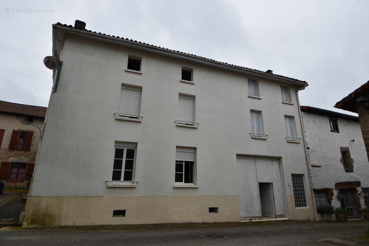 Maison à VAYRES