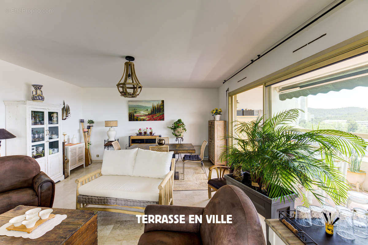 Appartement à MARSEILLE-9E