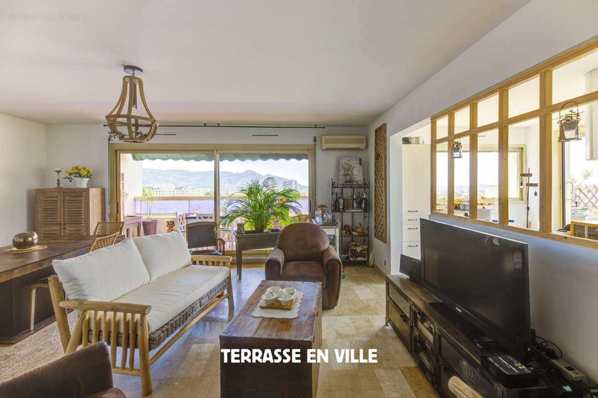 Appartement à MARSEILLE-9E