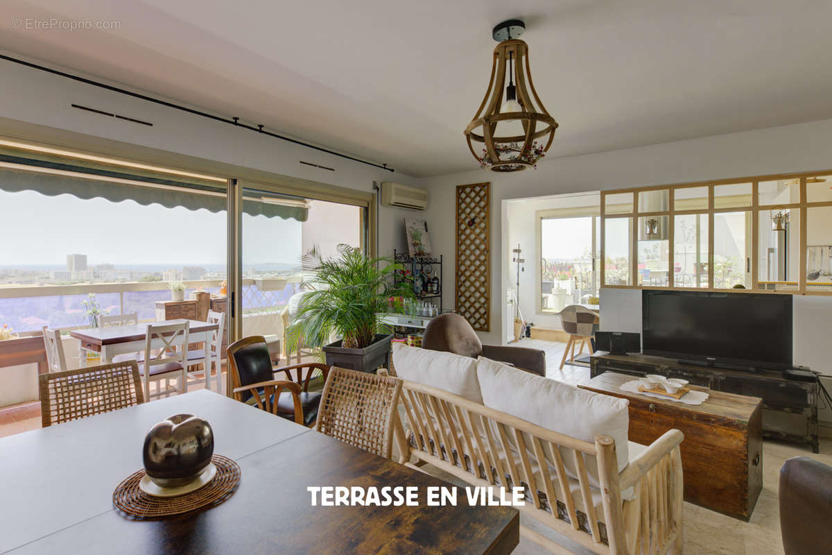 Appartement à MARSEILLE-9E