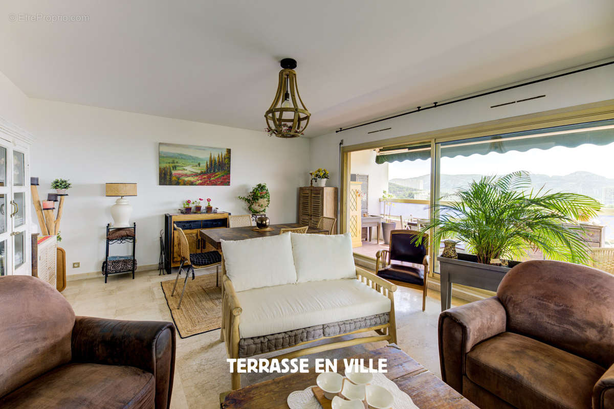 Appartement à MARSEILLE-9E