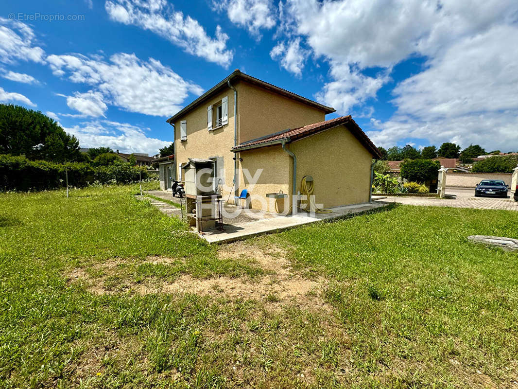 Maison à JONAGE