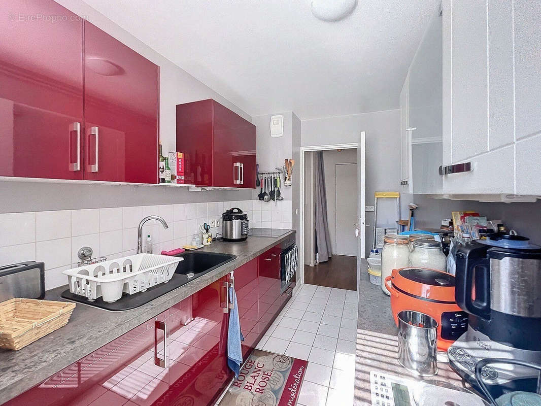 Appartement à COURBEVOIE