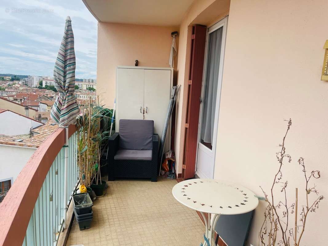 Appartement à BOURG-DE-PEAGE