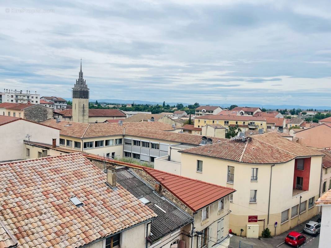 Appartement à BOURG-DE-PEAGE