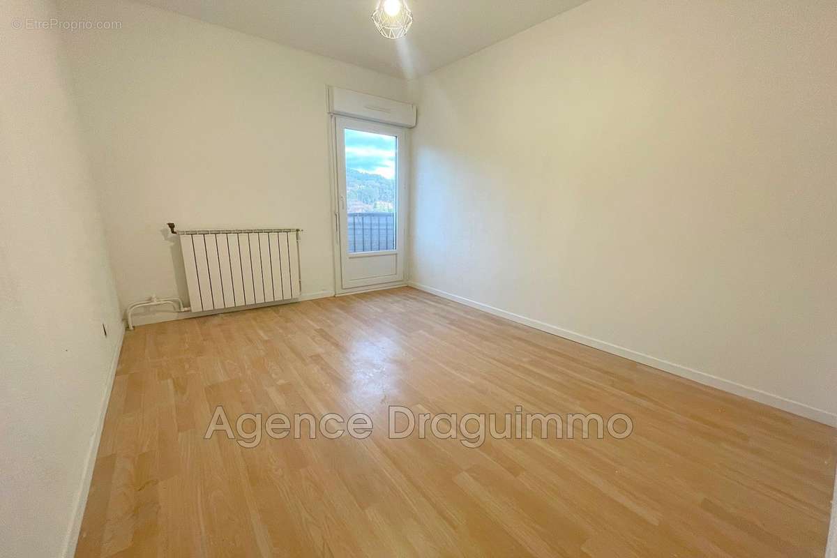 Appartement à DRAGUIGNAN