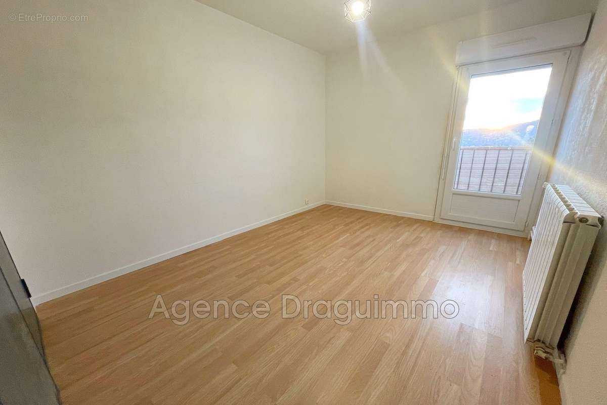 Appartement à DRAGUIGNAN