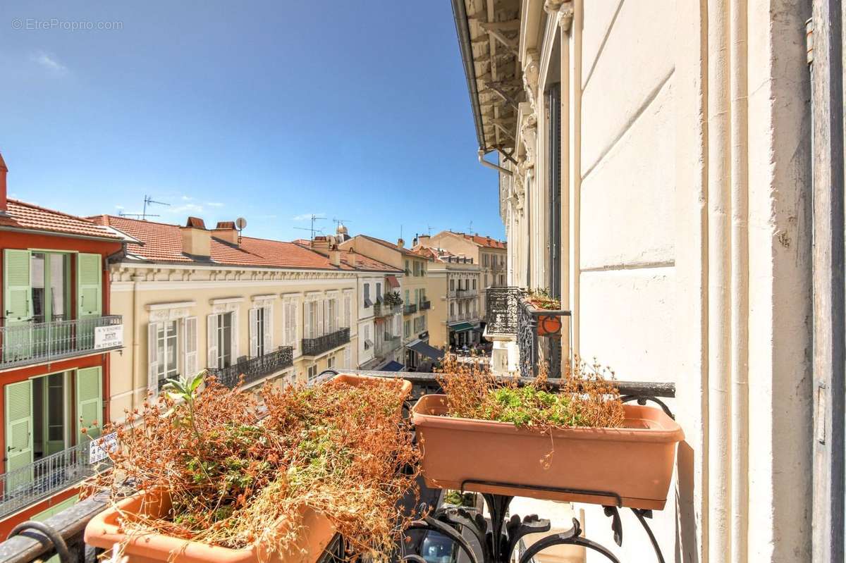 Appartement à BEAULIEU-SUR-MER