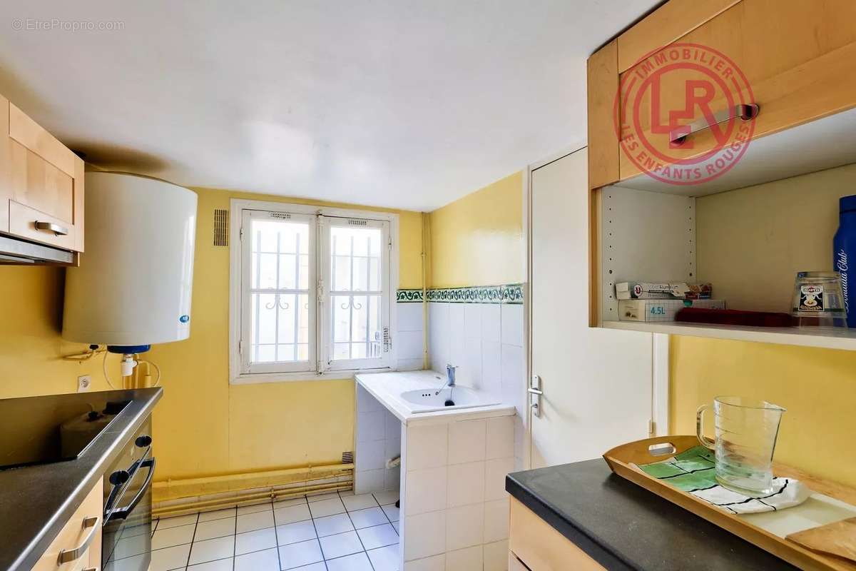 Appartement à PARIS-3E