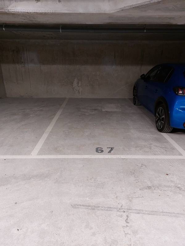 Parking à PLAISIR