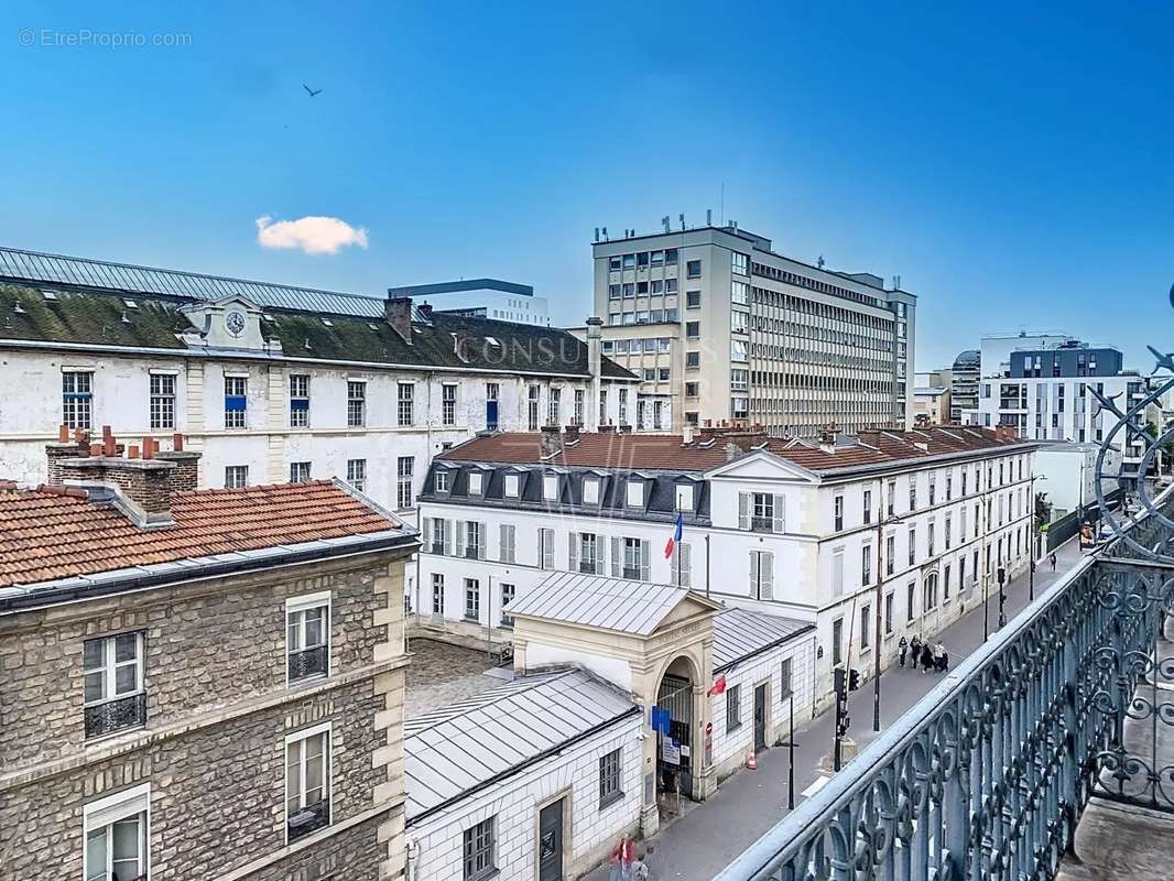 Appartement à PARIS-7E