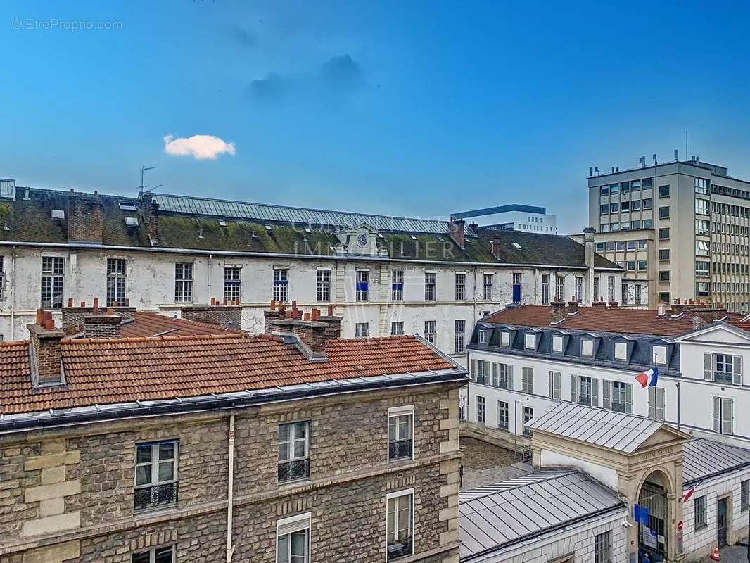 Appartement à PARIS-7E