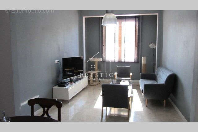 Appartement à MARSEILLE-4E