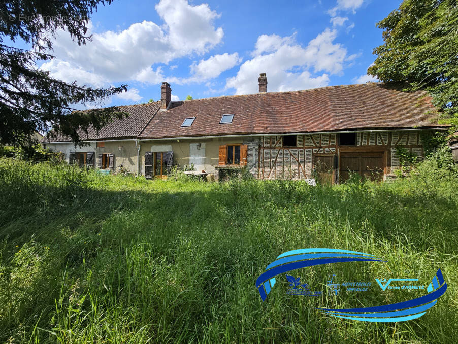 Maison à FOUQUEROLLES