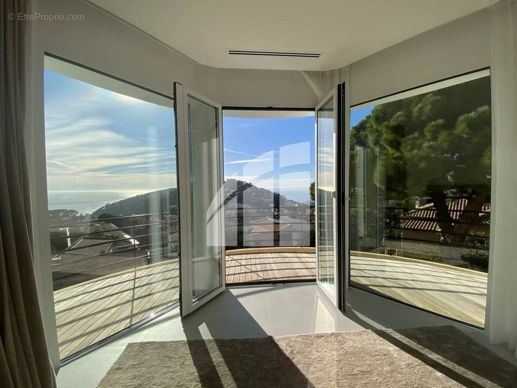 Appartement à VILLEFRANCHE-SUR-MER