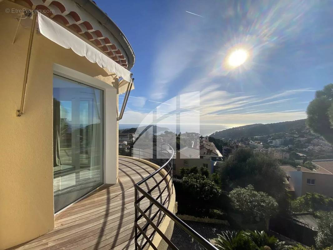 Appartement à VILLEFRANCHE-SUR-MER