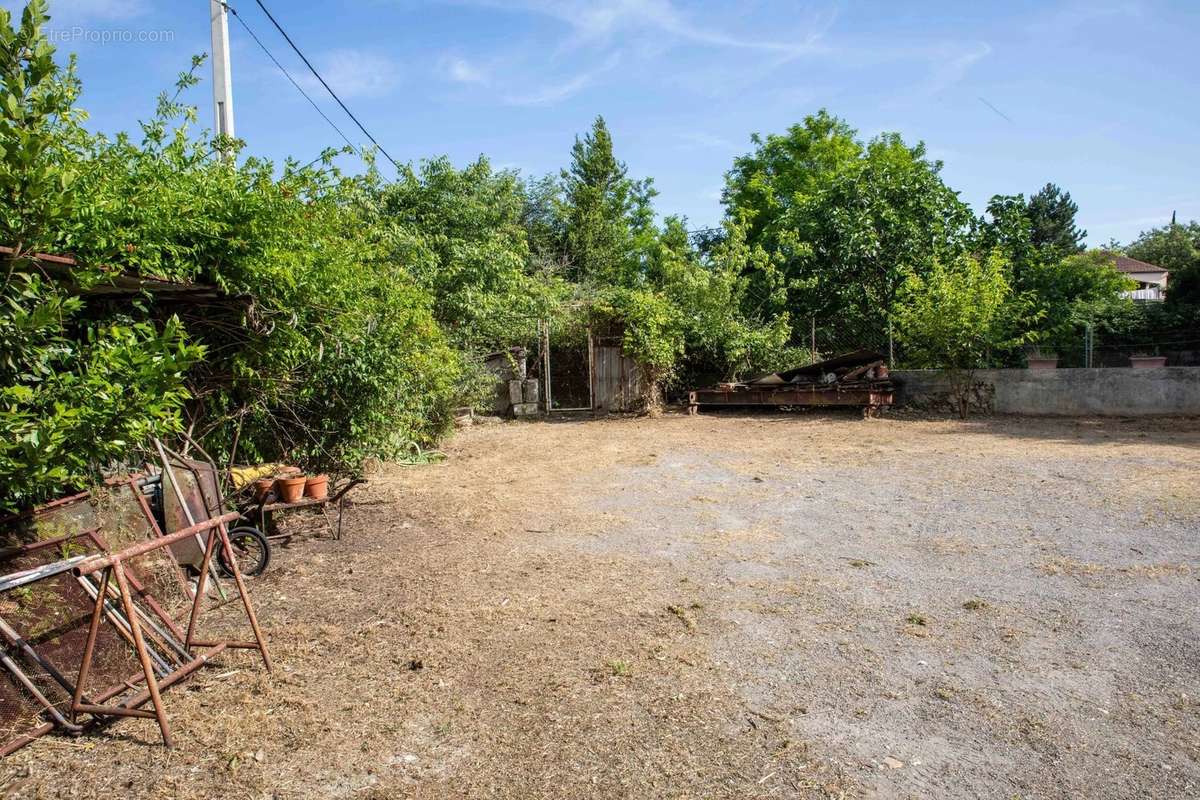 Appartement à SAINT-CHRISTOL-LES-ALES