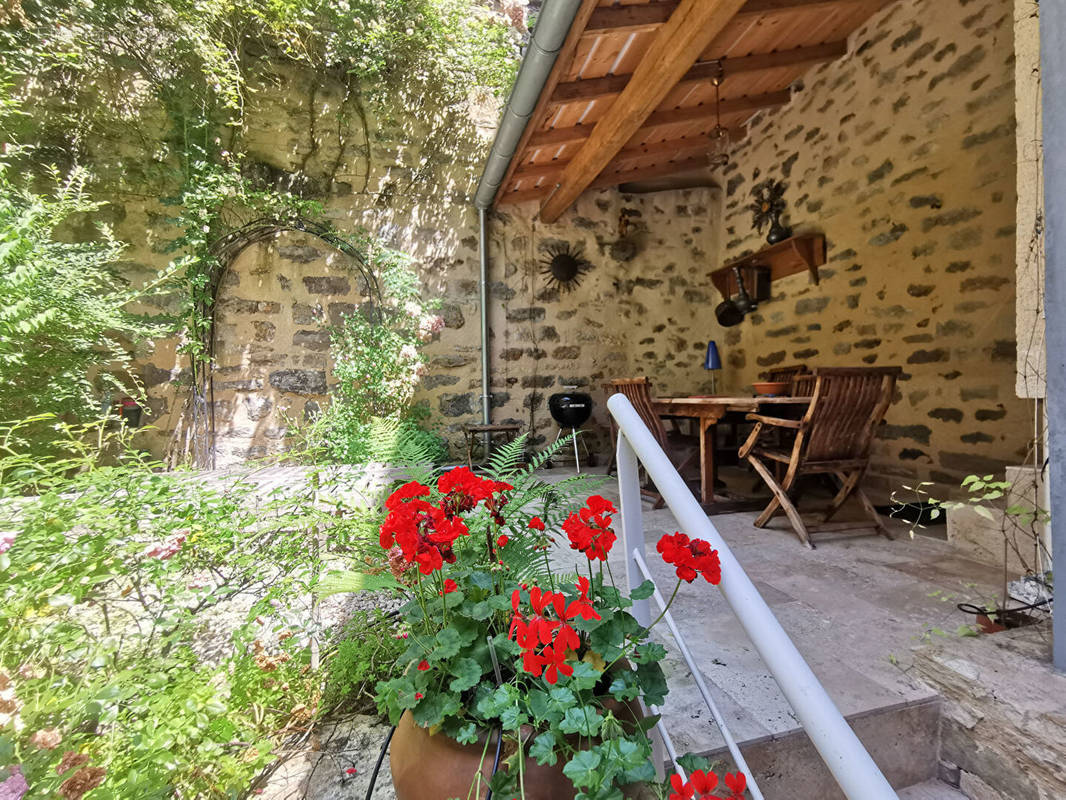 Maison à SAINT-ANTONIN-NOBLE-VAL