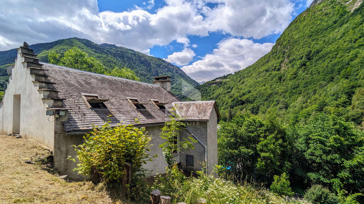 Maison à GEDRE