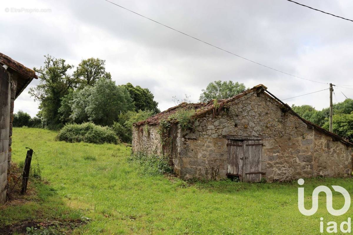 Photo 2 - Maison à NEUVY-BOUIN