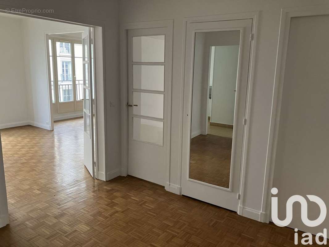 Photo 9 - Appartement à PARIS-16E