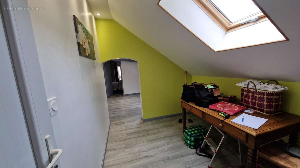 Photo 9 - Appartement à LA GUERCHE-SUR-L&#039;AUBOIS