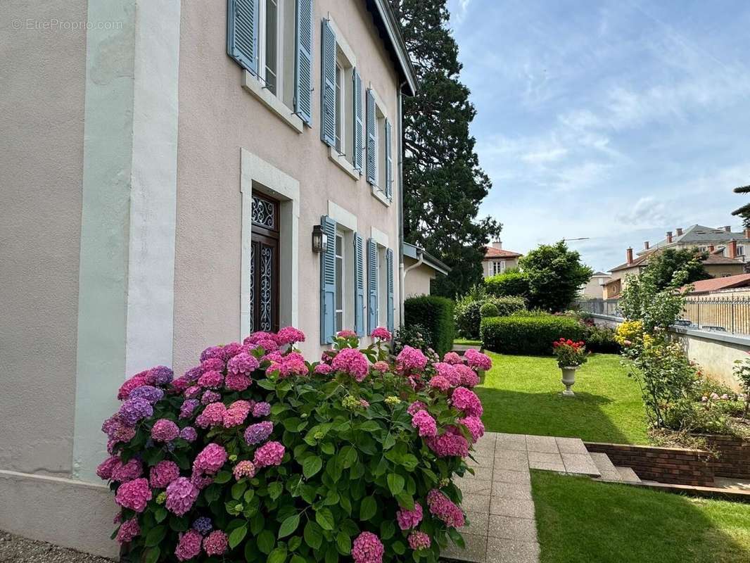 Maison à BOURG-EN-BRESSE