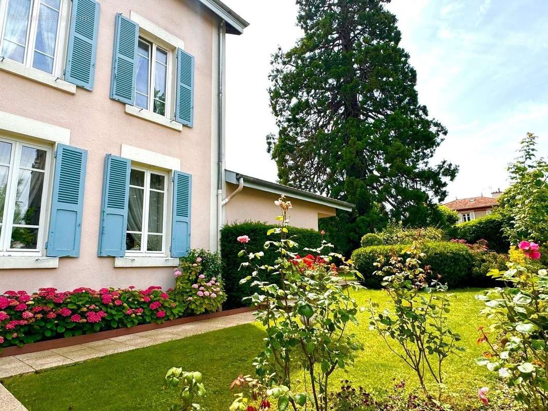 Maison à BOURG-EN-BRESSE