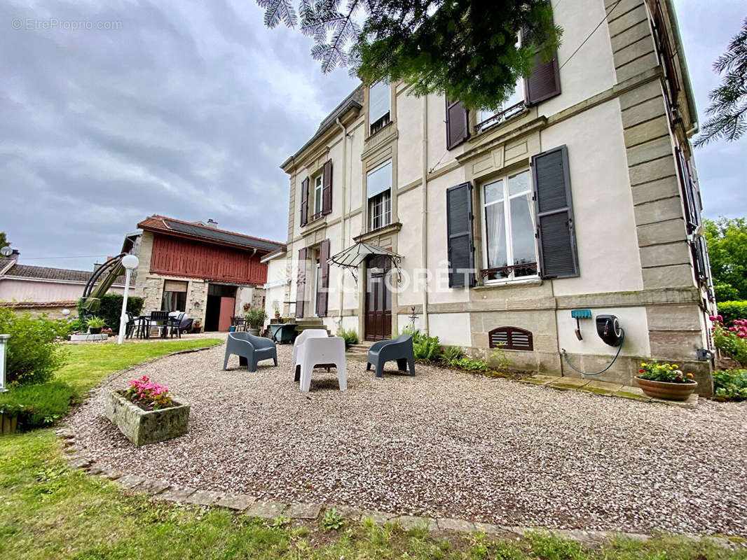 Maison à DARNEY