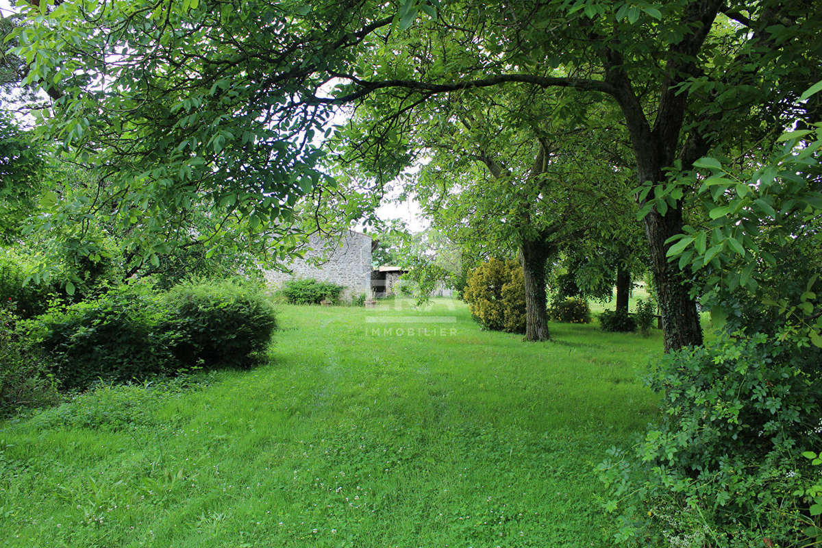 Maison à BERNAY-SAINT-MARTIN