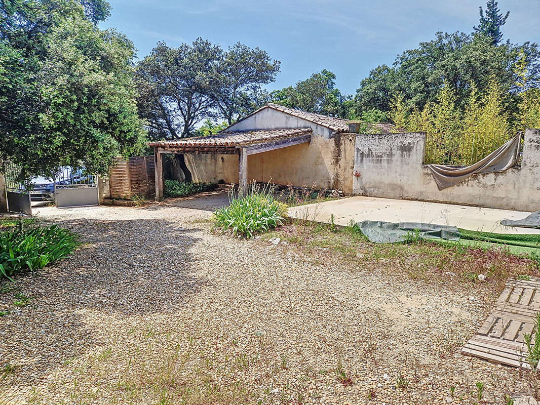 Maison à PUJAUT