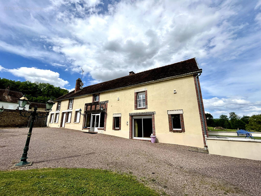 Maison à HERY