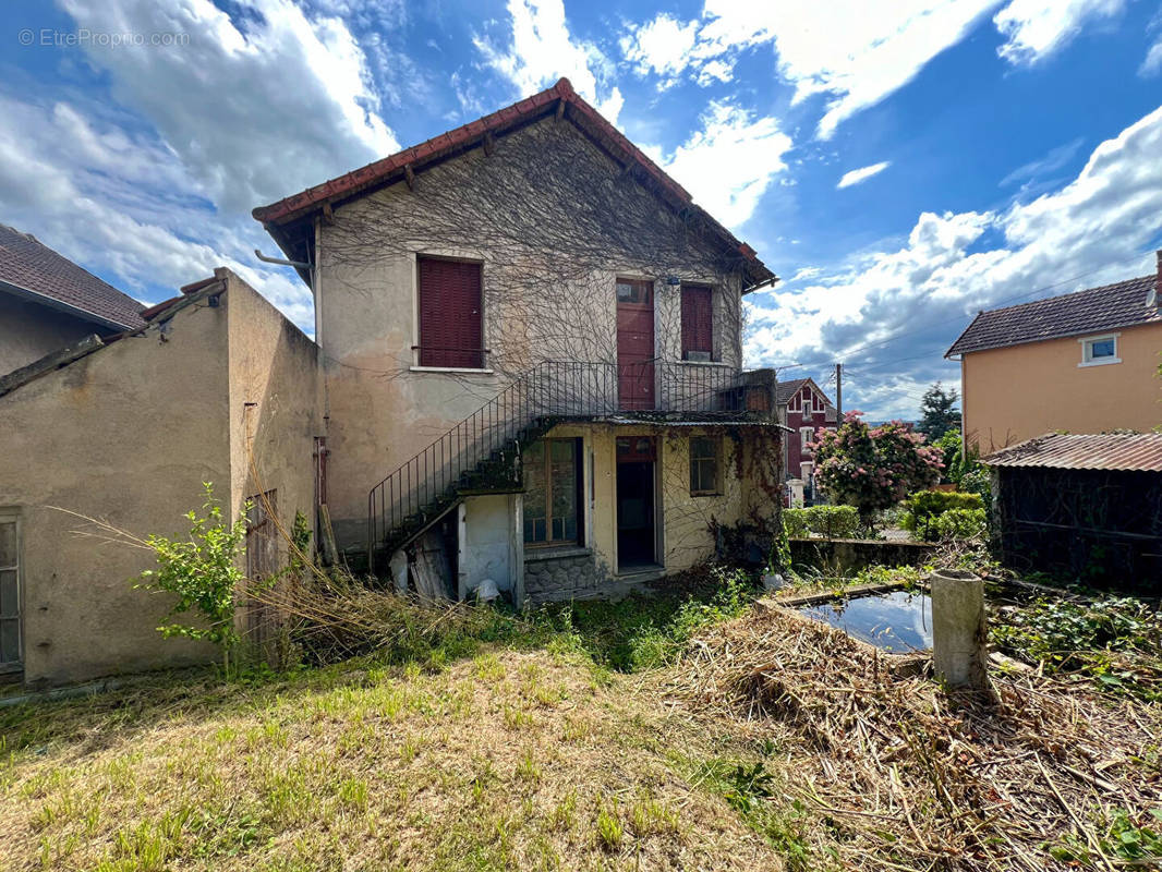 Maison à MONTLUCON