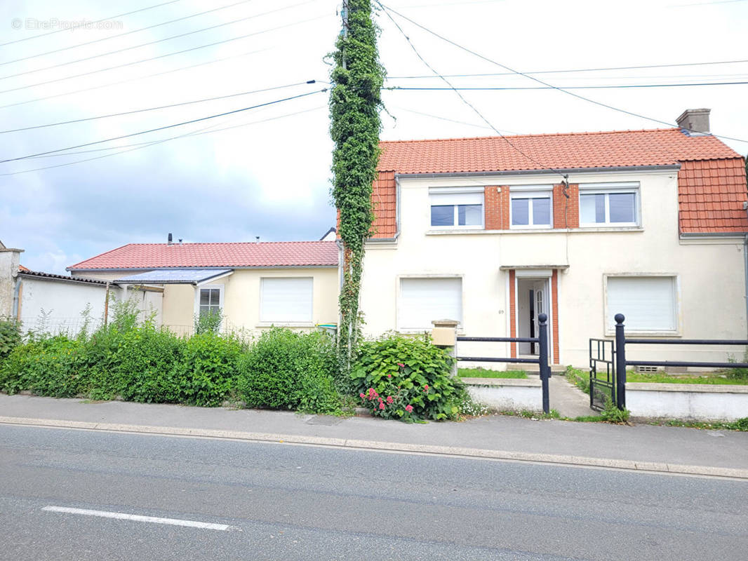 Maison à HALLINES