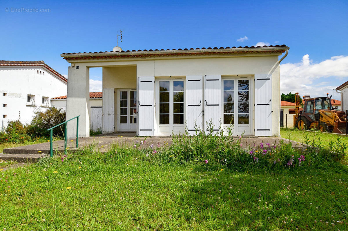 Maison à GEMOZAC