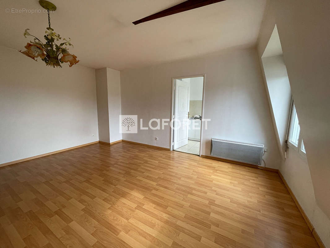 Appartement à CORBEIL-ESSONNES