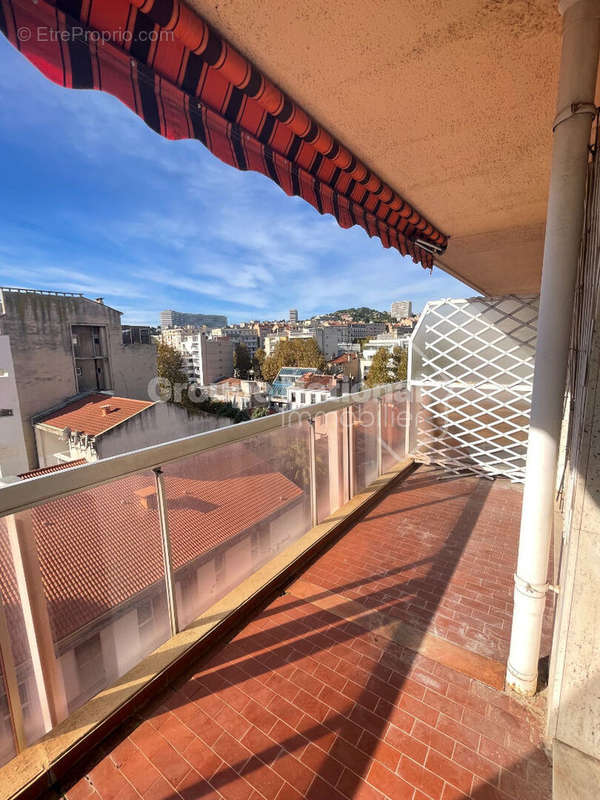 Appartement à MARSEILLE-8E