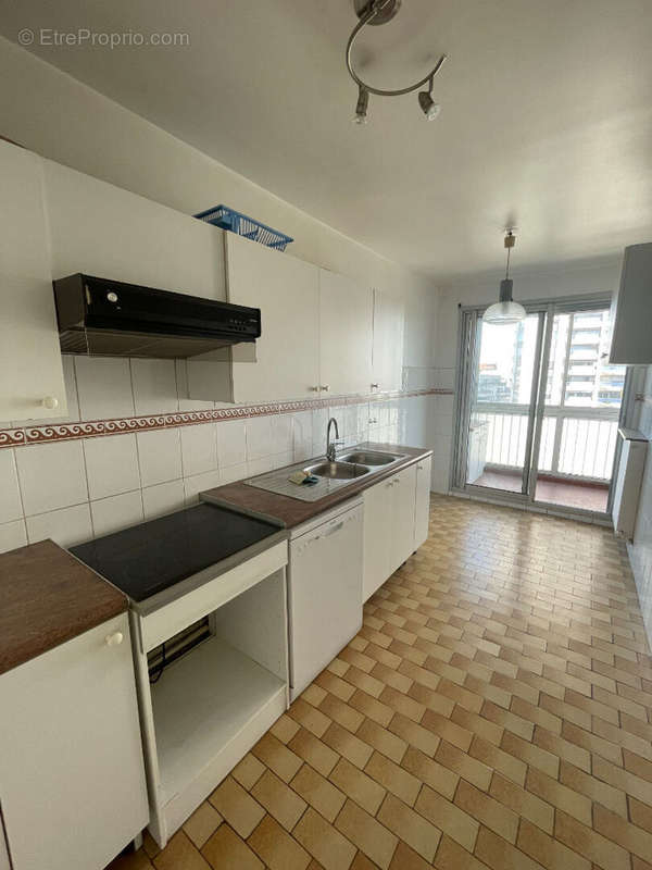 Appartement à MARSEILLE-8E