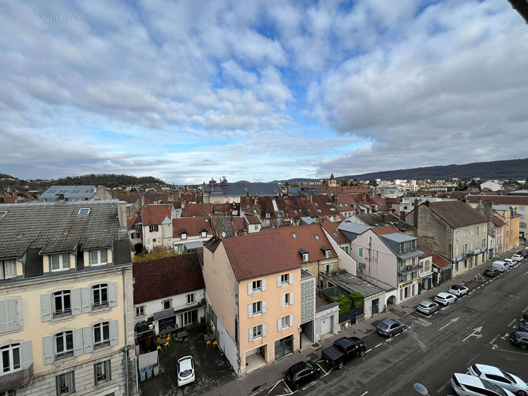 Appartement à LONS-LE-SAUNIER