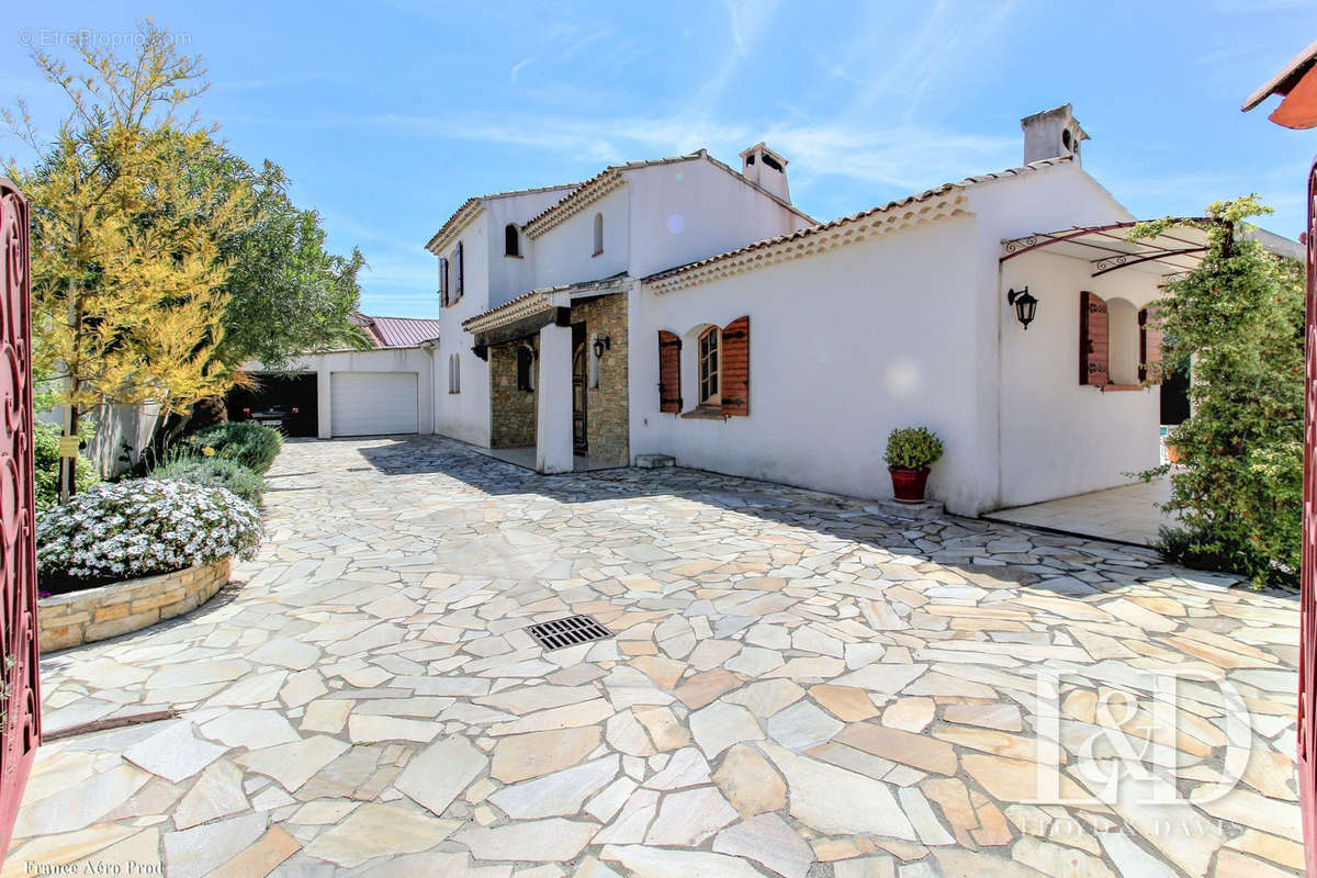 Maison à SANARY-SUR-MER