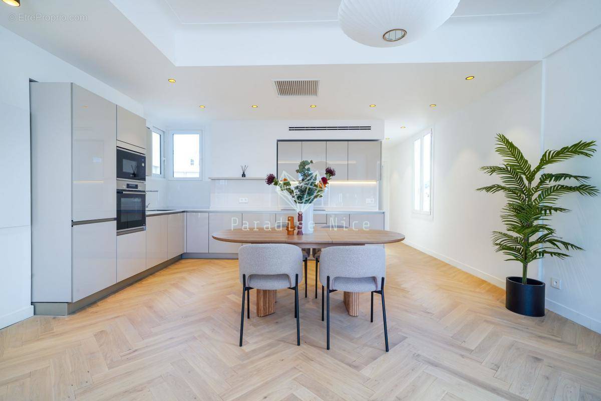 Appartement à NICE