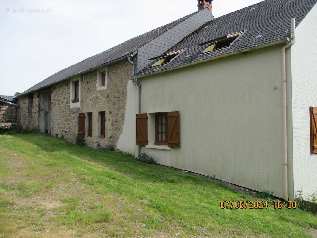 Maison à CHATEAU-CHINON(VILLE)